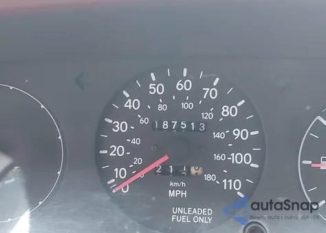 1997 Toyota Corolla Dx z USA, uszkodzony, nr VIN 2T1BB02E5VC199703